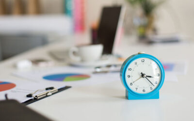 ¿Puedo entrar más tarde o salir antes del trabajo si mi jefe me lo dice?